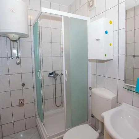 Escape From Center * Макарска