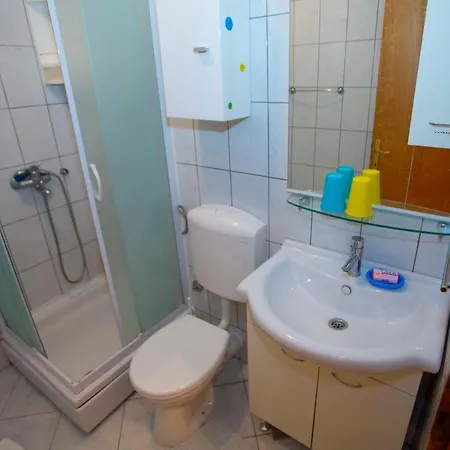 Escape From Center Makarska