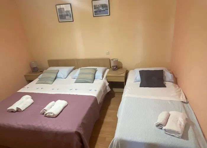 Escape From Center Apartament