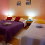 Escape From Center Apartament Makarska