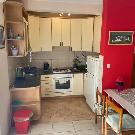Escape From Center Apartment