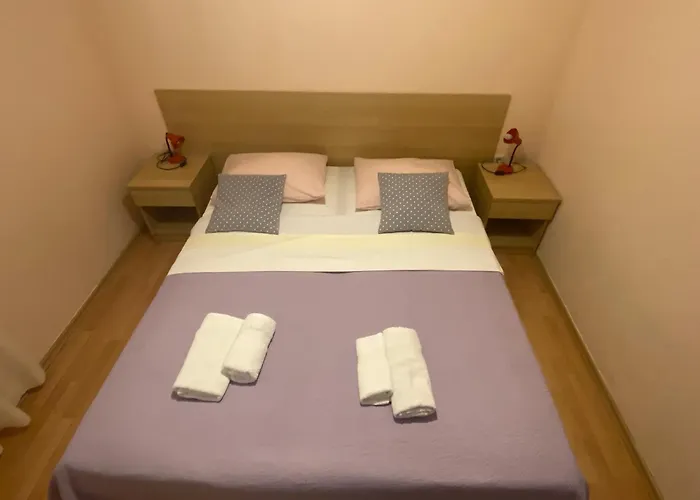 Escape From Center Apartment