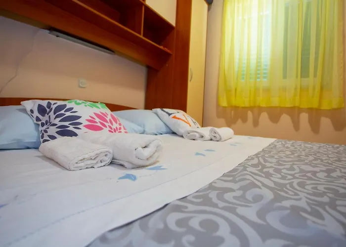 Apartment Escape From Center Makarska