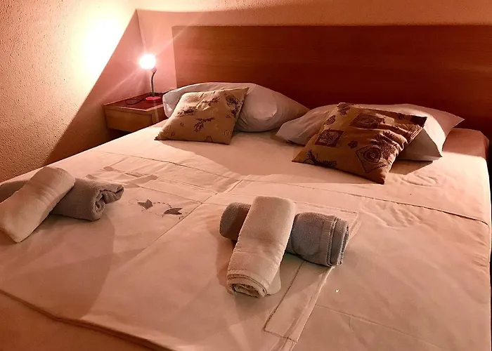 Escape From Center *