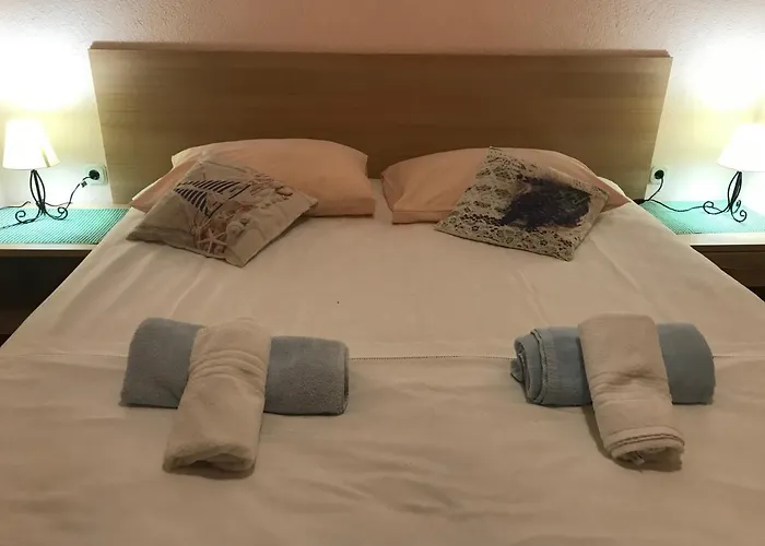 Escape From Center Apartment Makarska